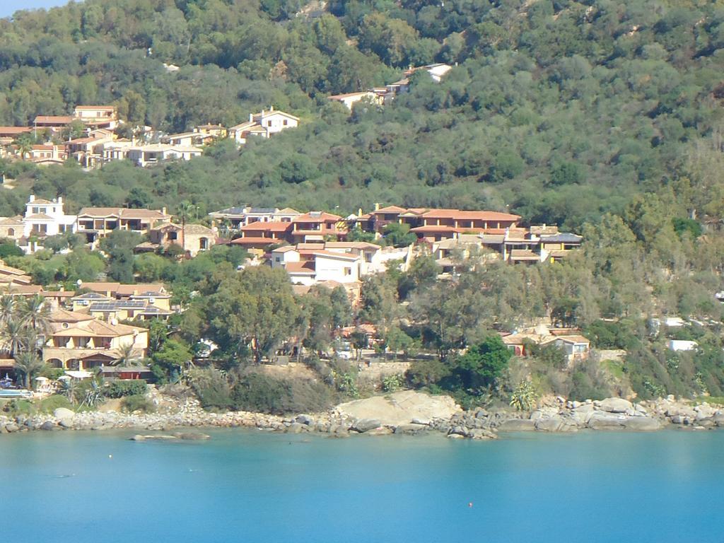 Residence Appartamenti Caffarena Àrbatax Exterior foto